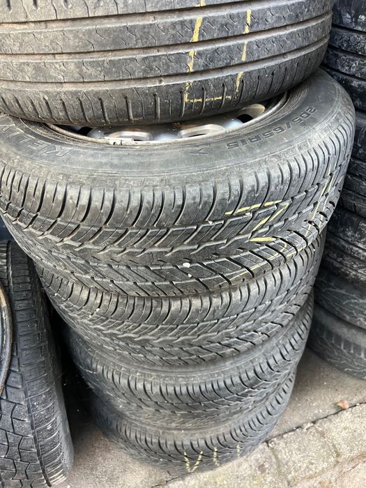 Гуми с джанти като нови   205/65/15
