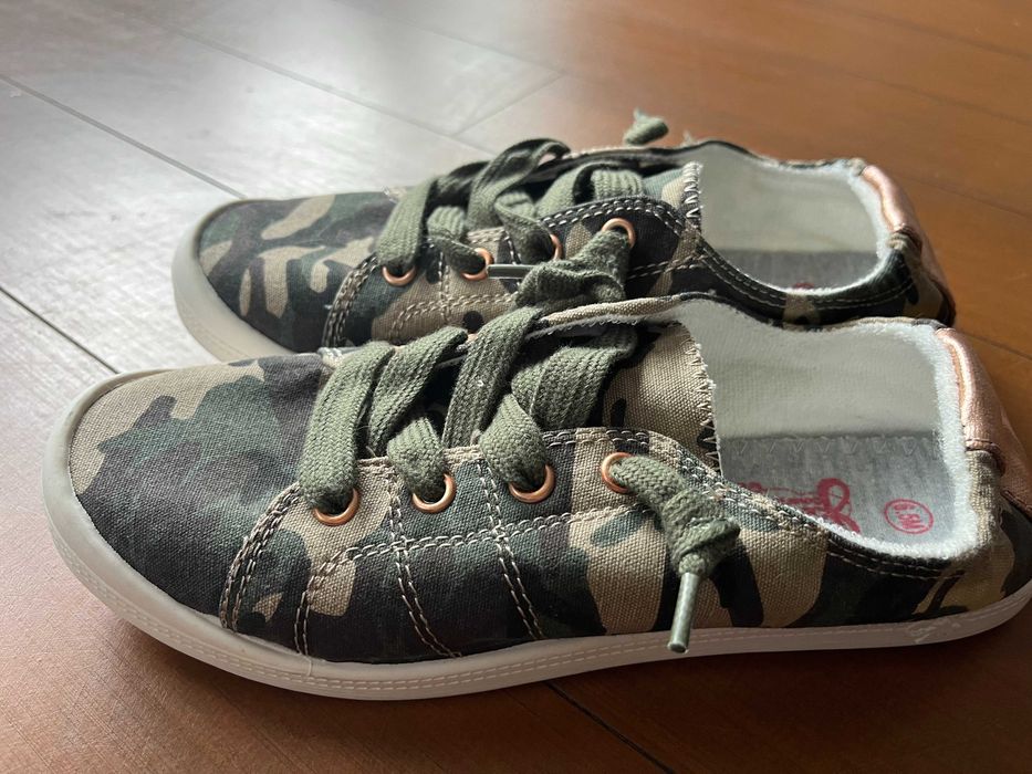 Дамски кецове НОВИ