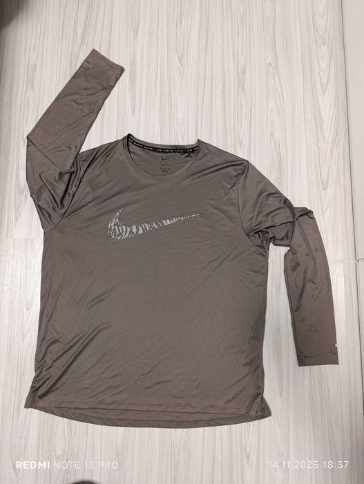 Nike Dri-FIT UV Run Division Miler Graphic''оригинална мъжка тениска