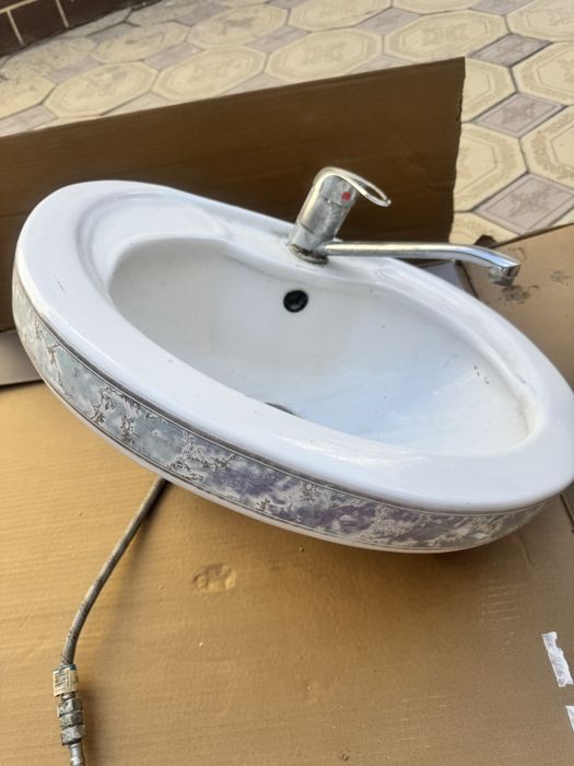 Продам раковину в отличном состоянии