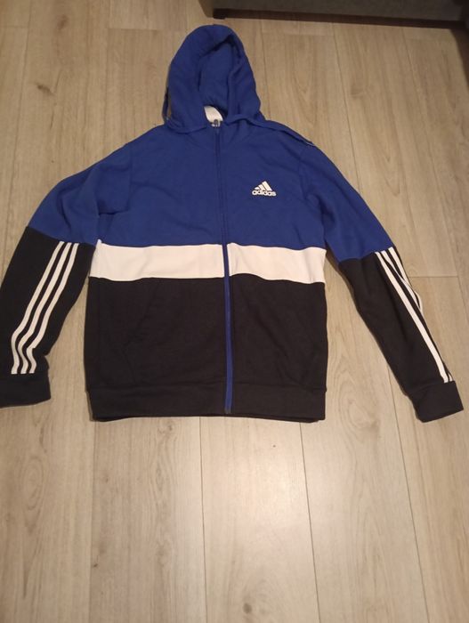 Hanorac cu gluga original Adidas mărimea M. Nou fără etichetă.