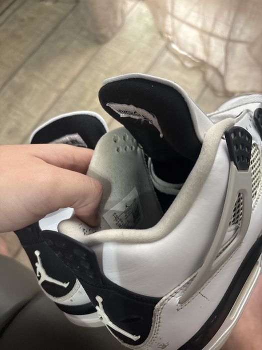 Vand jordan 4 military blk,44 fit 43