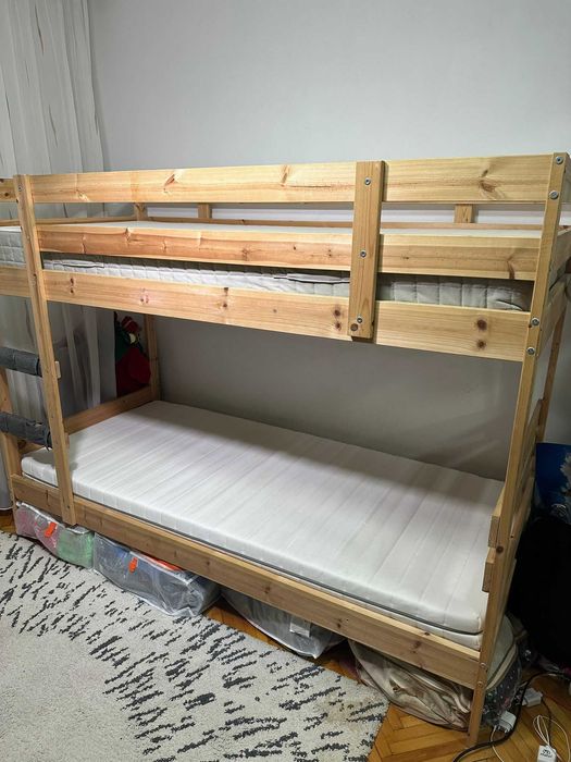 Se vinde pat suprapus/supraetajat copii Ikea