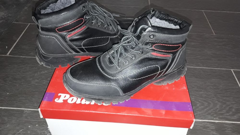 В продаже имеются Зимние ботинки  можно считать новые овые.