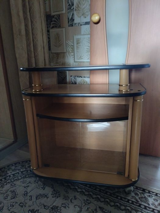 Продам тумбу подставку