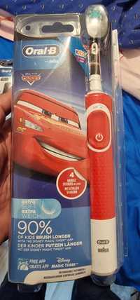 Periute de dinti electrice OralB model CARS pentru COPII