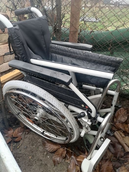 Cărucior pentru dizabilități