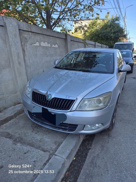 Vând skoda 1.6 diesel euro 5 Avariata usorr