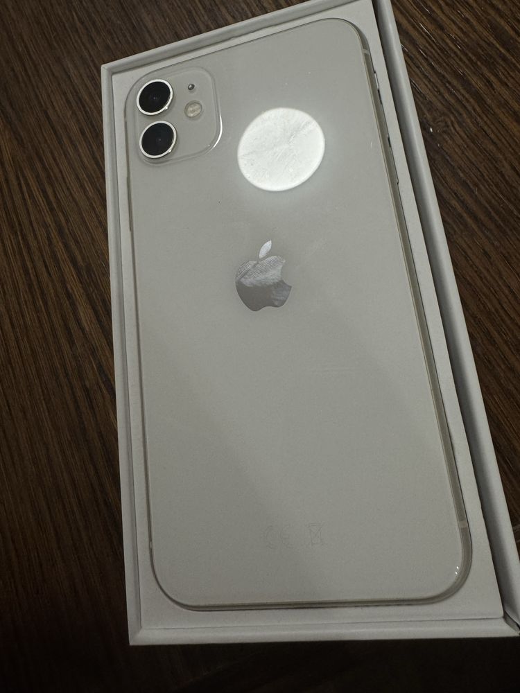 iPhone 11 white 64GB