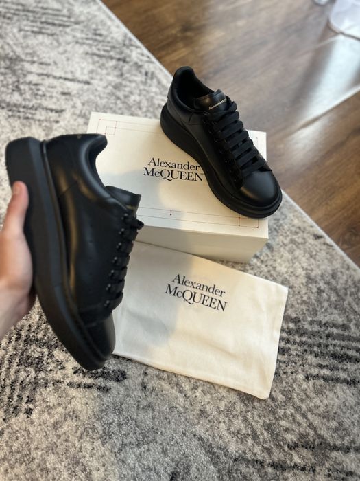 Alexander McQueen – mărimea 44 – NOI, nepurtați – full black