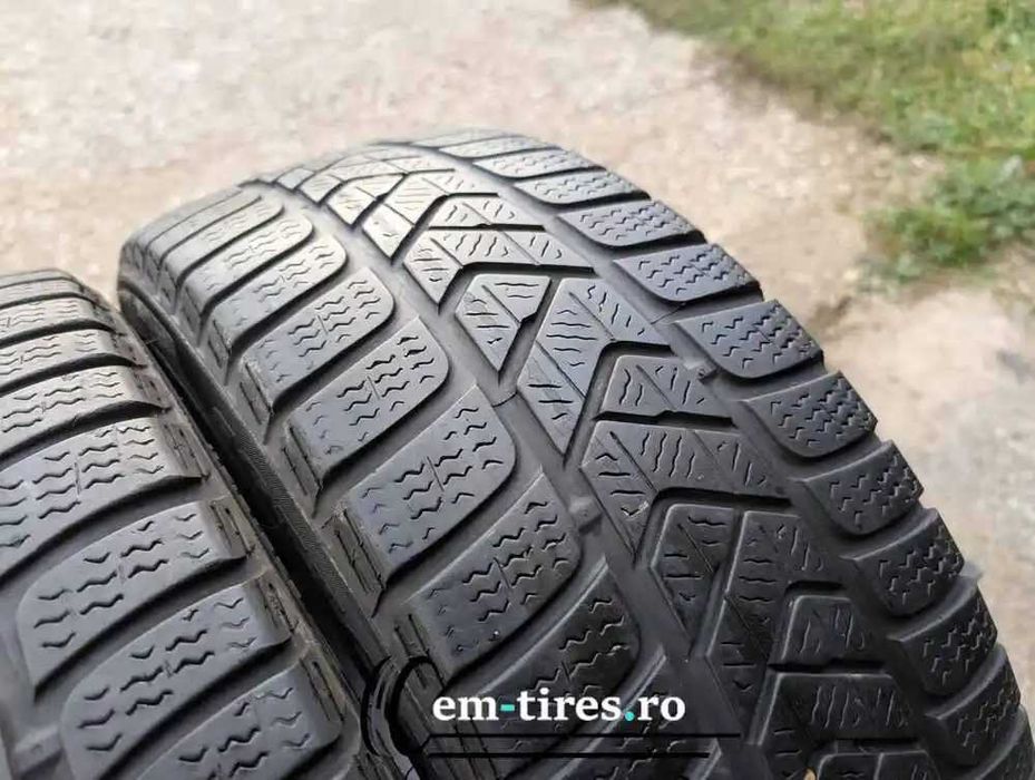 SET 4 Anvelope Iarna 205/40 R18 PIRELLI Sottozero 3 86V