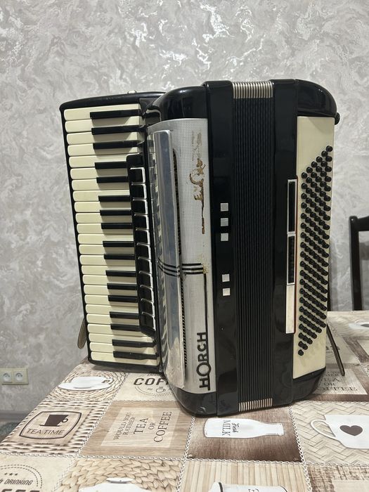 Аккордеон HORCH — рабочий, хороший звук!