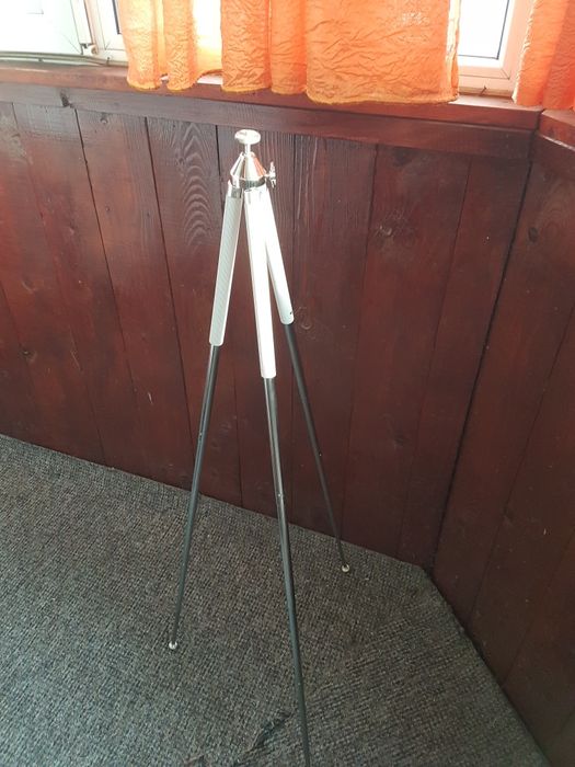 Trepied telescopic din oțel inoxidabil