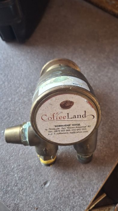 Помпа за кафе машина