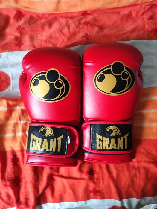 Боксерские перчатки Grant