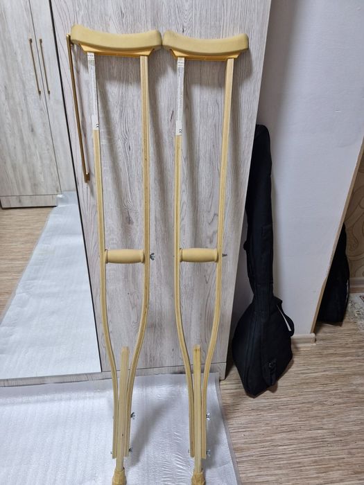 Костыли деревянные пара