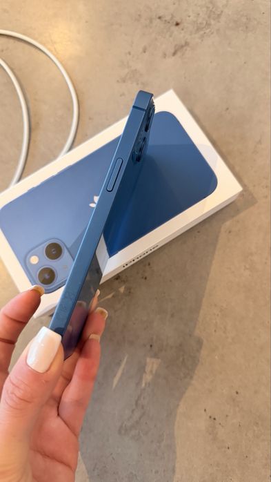 Iphone 13 - без забележки. Цената е крайна