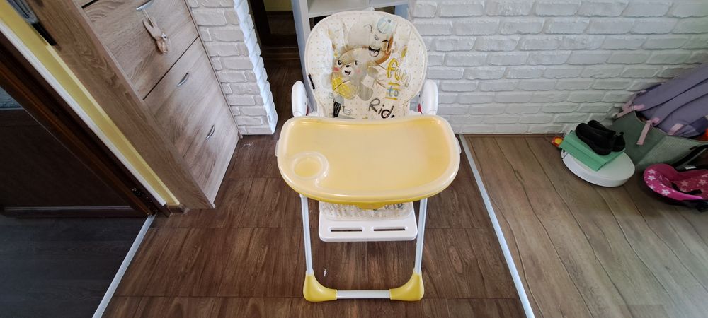Детски стол за хранене