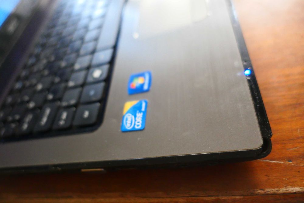 Acer Aspire 7741 17,3HD+ Intel core i3-350m 3gb Ddr3 160GB DVDRW Web