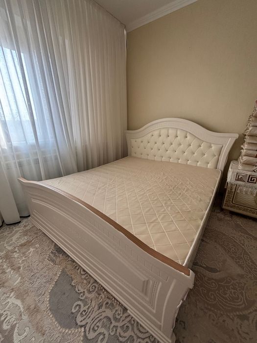 Двухспальный кровать, спальный гарнитур