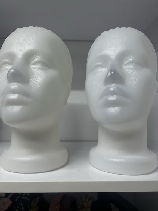 Подставка под головной убор