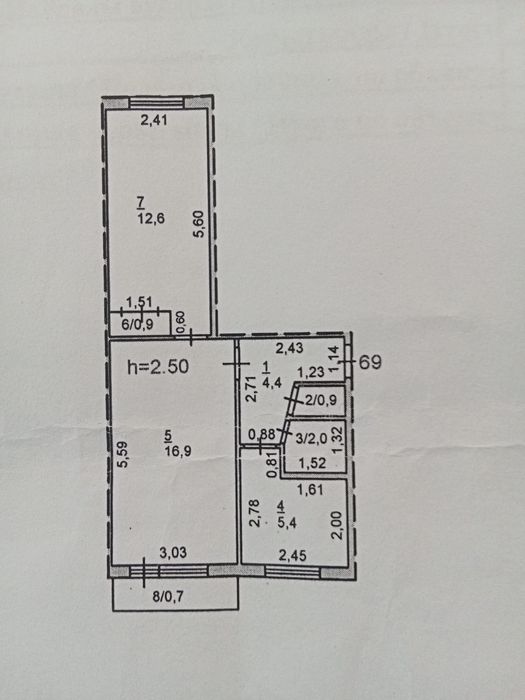 Продам двухкомнатную квартиру  Лермонтова 48
