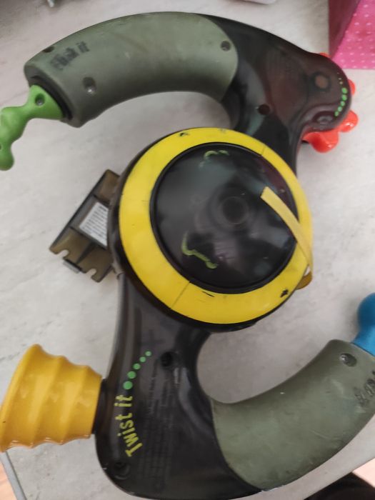 Игрушка " bop it"