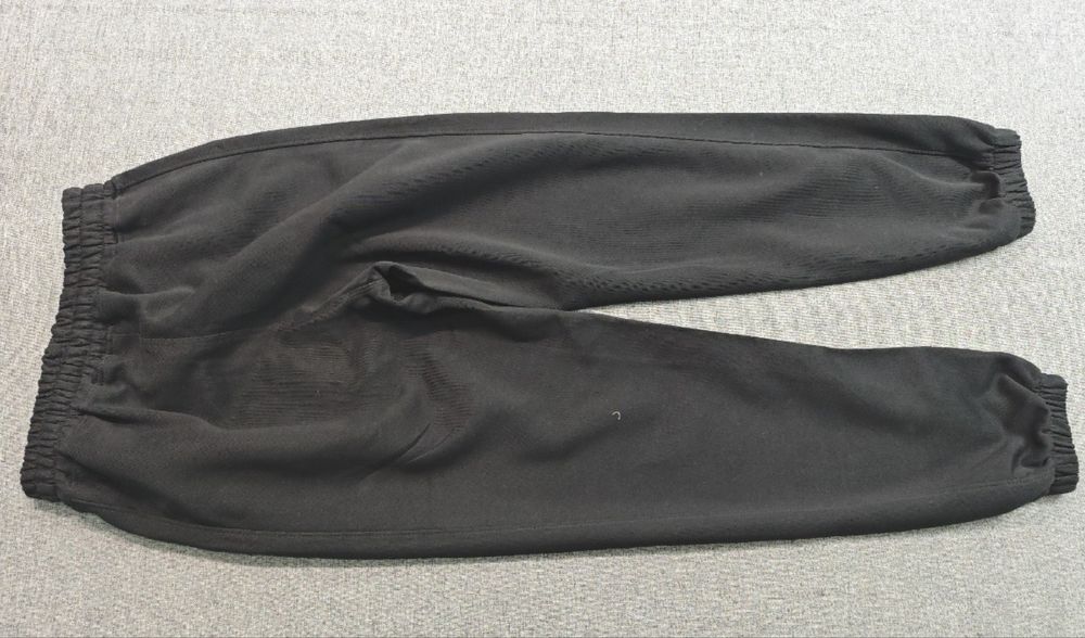 Pataloni de tenig essentials