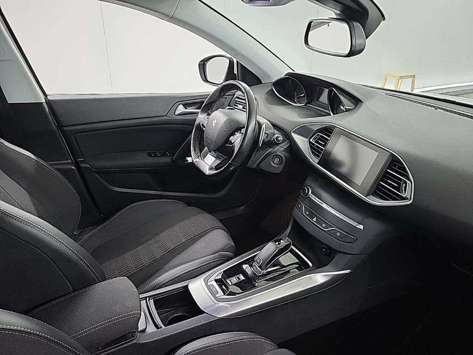 Peugeot 308SW / 1,2i Benzina / Automata 130CP / 2019 / TVA DEDUCTIBIL