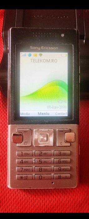 Sony Ericsson t700  ( DECODAT,lb română)