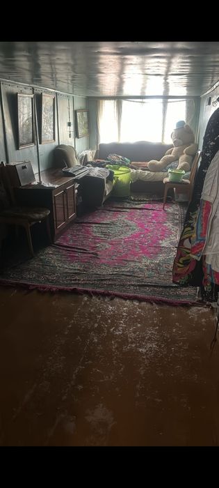 Отдам даром диван и кресло