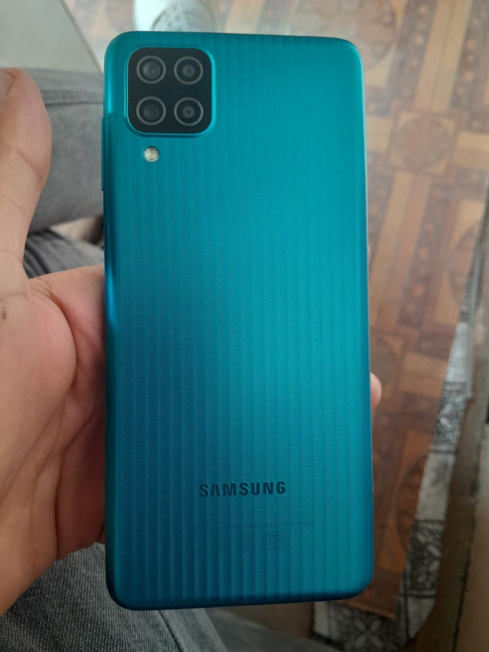 Samsung galaxi M12 xotira 32 dakument karopka bor narxi 1 mln