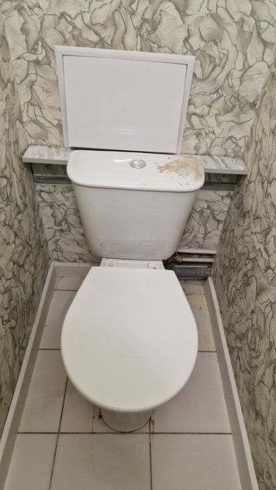 Продам унитаз в хорошем состоянии