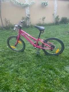 Vand bicicleta pentru copii de 5-8 ani, Merida roz.