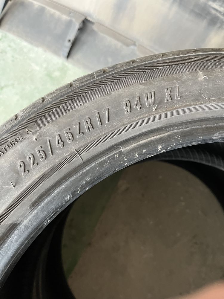 Летни гуми 225/45/R17 ДОТ 22 - 2 броя