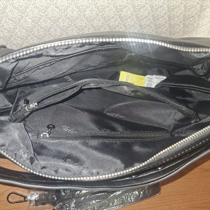 Продаётся сумка бренд Oliaver