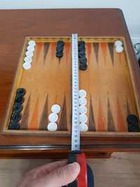 joc table dimensiuni 32/32 cm.
