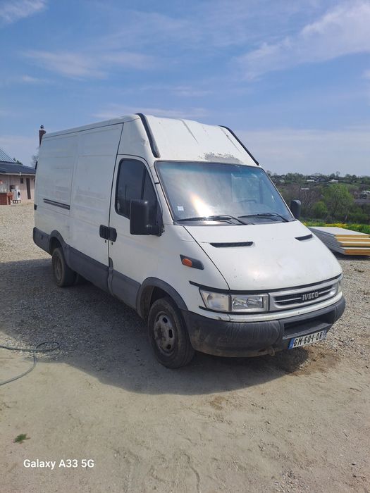 Dezmembrez iveco daily