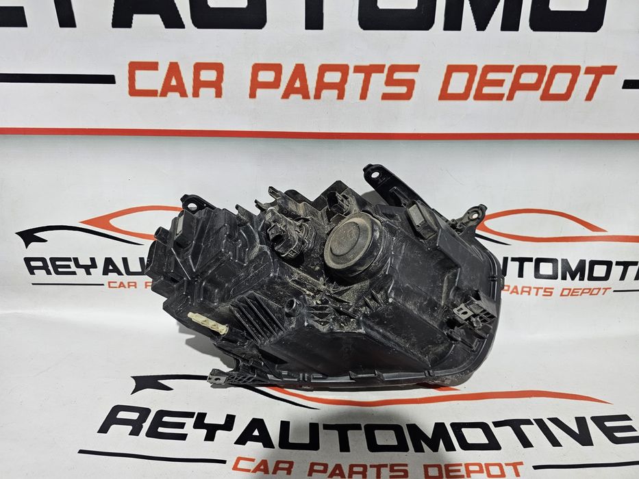 Far stanga led Dacia Duster dupa 2021 cod 260602287R