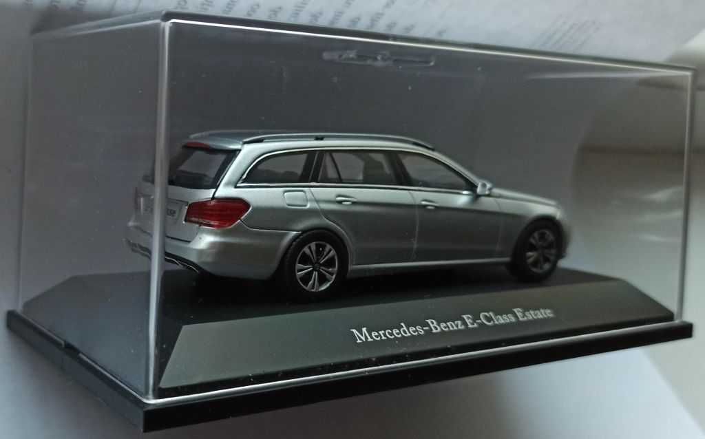 Macheta Mercedes E Class T-Model S212 Break 2013 silver - Kyosho 1/43