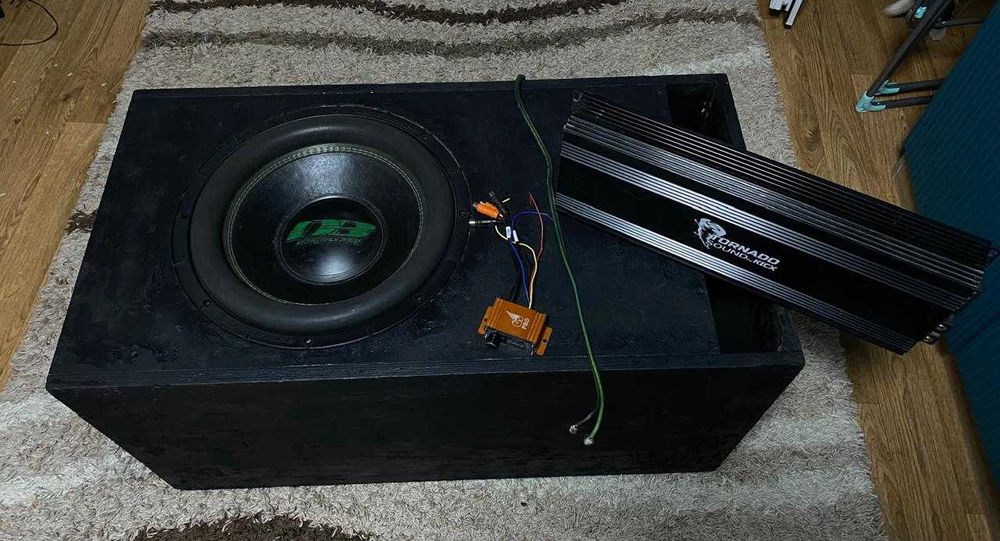 Продам саб deaf bonce 2715d1 3500 ватт макс