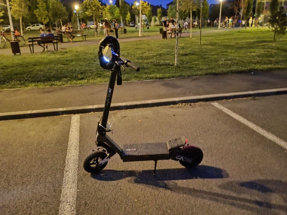 Trotineta myria road traveler xt