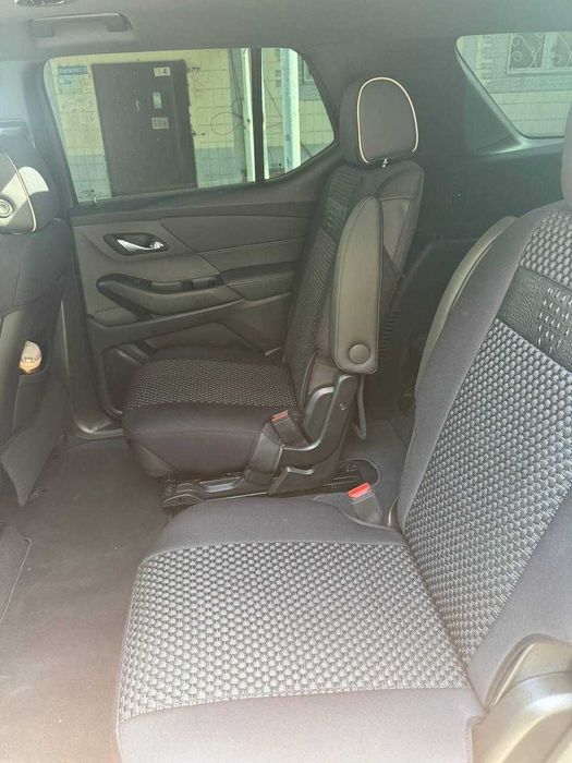 Срочно! Traverse Premier Черный! 2023г! 22 тыс км пробега! Чистая!