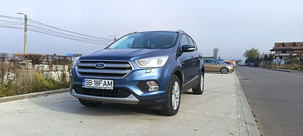Ford Kuga Masina de familie excelenta atat pentru vacante cat si pentru oras.