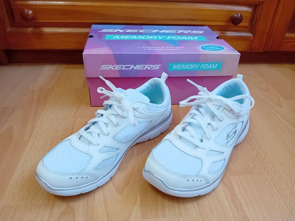 Дамски обувки Skechers бели 40 номер 27см стелка