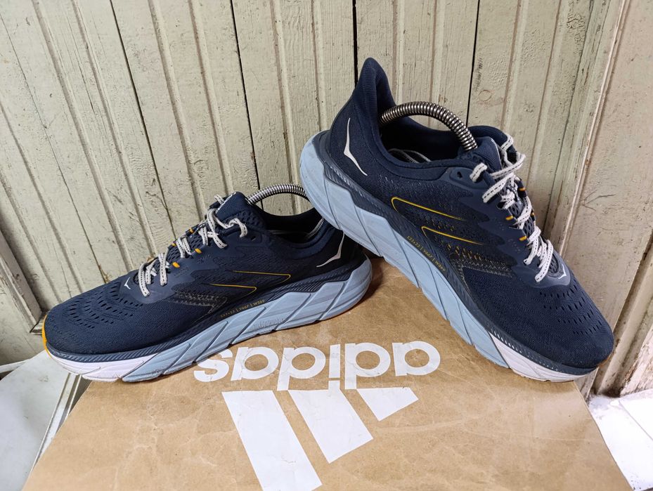 Hoka One One Arahi 5''оригинални маратонки 44 номер