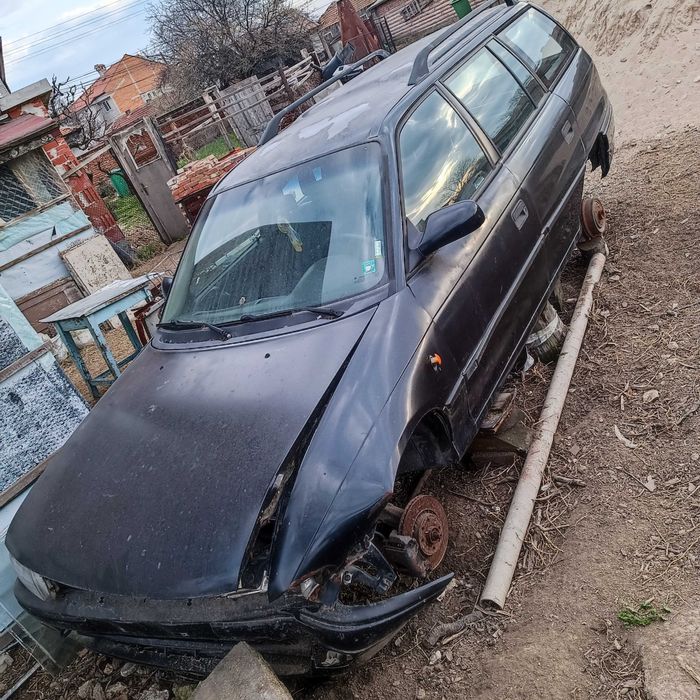 Опел астра 1.8 1995