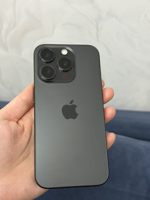 Продаю Iphone 15pro