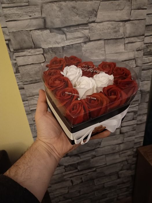 Flori săpun ,buchete,surprize la domiciliu