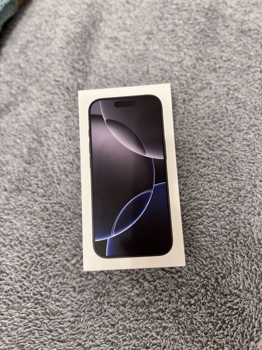 Vând iPhone 16 Pro, culoare Black, 128 GB